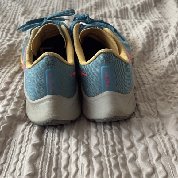 Nike running shoes - Picture 5 of 5